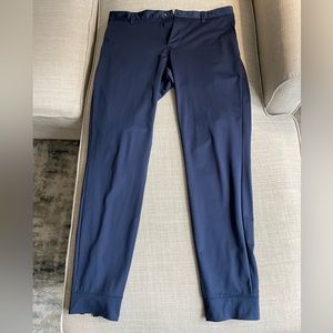 Navy Rhone commuter joggers - slim fit 31 waist - inseam 29